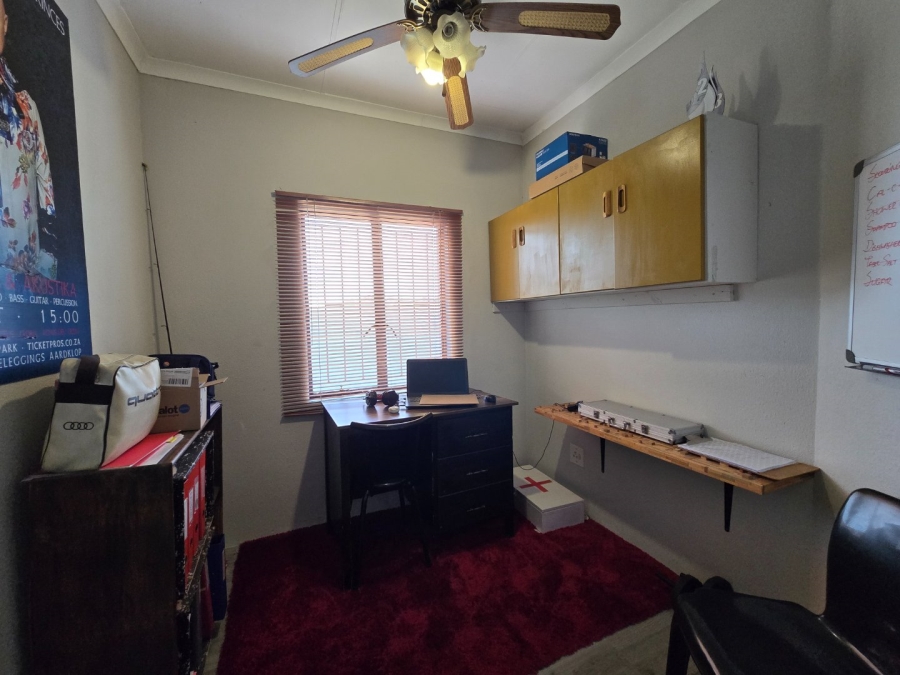 3 Bedroom Property for Sale in Miederpark North West